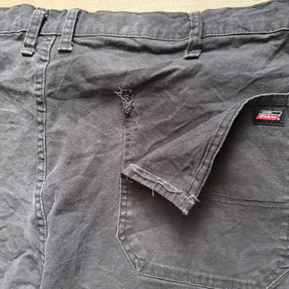 Vintage dickies Y2K relaxed skater style cargo shorts black W42 112